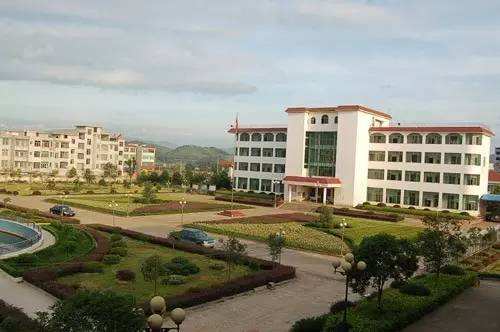 珠山鎮(zhèn).jpeg 珠山鎮(zhèn).jpeg